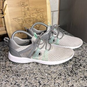 Vionic Adore Gray Mesh Lightweight Sneakers Size 9